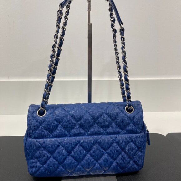 Chanel Caviar Quilted Jumbo Easy Flap Cobalt Blue (JB1101) - Picture 2 of 14